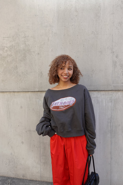 オフショルルーズスウェット